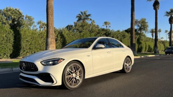 2023 Mercedes-Benz C43